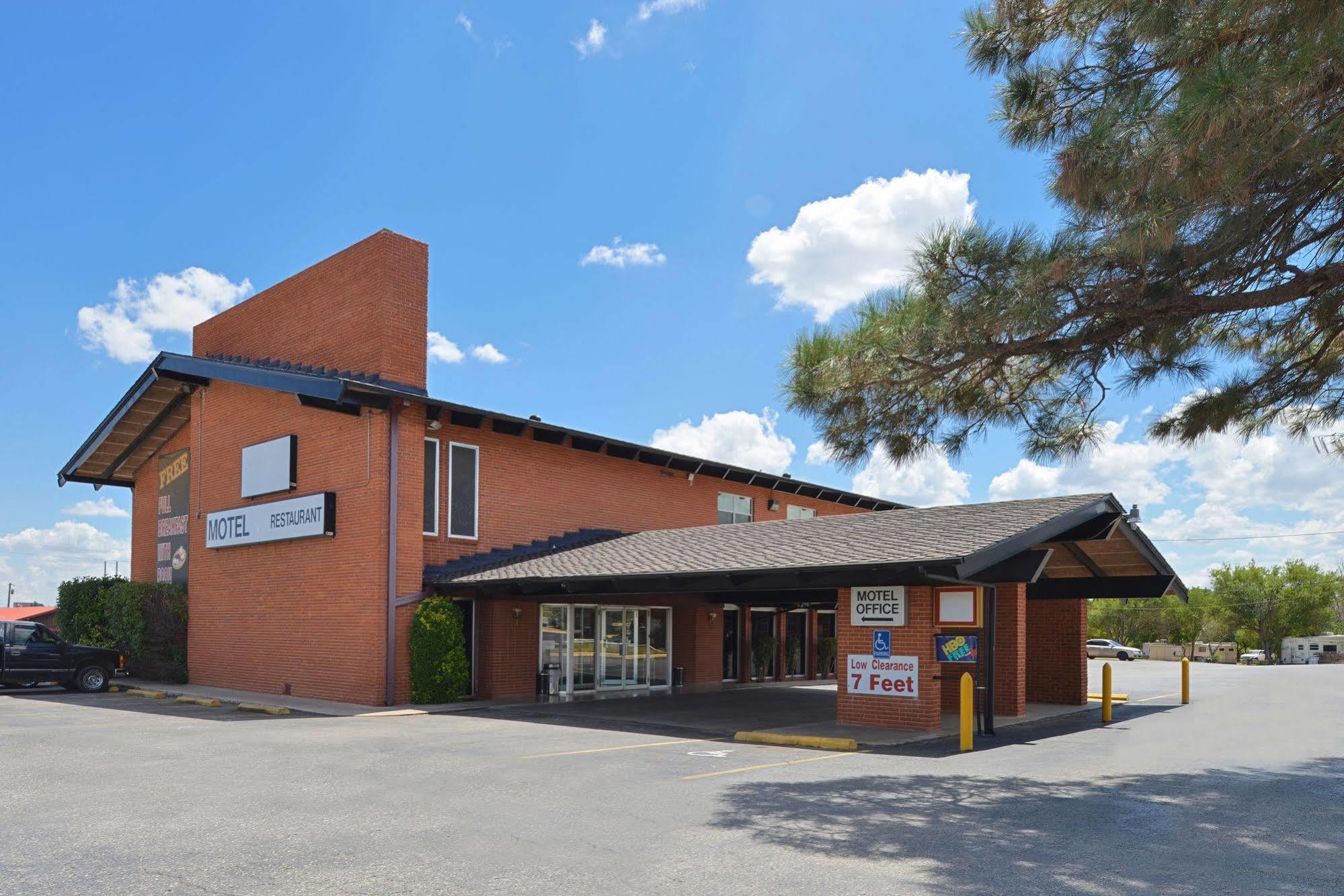 Ranch House Motel Світвотер Екстер'єр фото